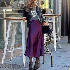 Lasaky - Satin Waist-Tied Zipper A-Line Skirt Purple Skirt Outfit, Satin Skirt Outfit, Makijaż Smokey Eye, Moda Chic, Purple Skirt, Satin Midi Skirt, Looks Street Style, A Skirt, Mode Inspo