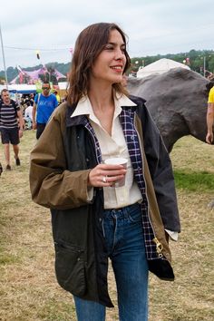 Glastonbury Festival Fashion, Glastonbury Fashion, Mode Country, Pixie Geldof, Alexa Chung Style, Country Fashion, Alex Turner, Winter Mode