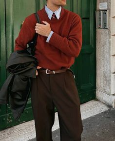 Office Outfit Men, Old Money Style Men, Light Academia Outfit, Old Money Men, Money Men, Sweater Outfits Men, Fall Travel Outfit, Money Clothes, Chique Outfit