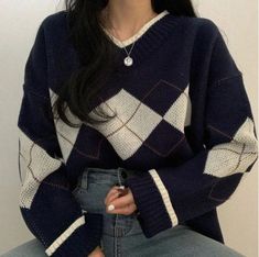 Pull Oversize, Korean Casual Outfits, Pullover Outfit, Argyle Sweater, Sweaters Online, Korean Outfits