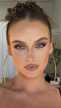 Latte Makeup, Formal Makeup, Makeup Guide, Glamour Makeup, Bride Makeup, Large Hoop Earrings, Prom Makeup