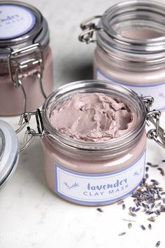 Diy Lush, Diy Lavender, Diy Kosmetik, Clay Face Mask, Clay Face, Face Mask Recipe, Clay Faces, Homemade Face Masks, Homemade Face