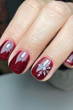 Red And Silver Nails, December Nails, Red Christmas Nails, Snowflake Nails, Red Nail, Shellac Nails, Festival Nails, Dipped Nails