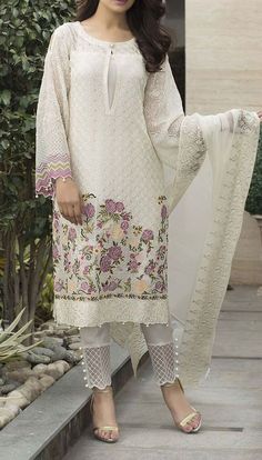 Pakistani Suit, Pakistani Fashion Casual, Chiffon Collection, Pure Chiffon, Sleeves Designs For Dresses