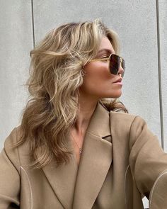 AYLA WEEMAELS on Instagram: “gotta love the details” Liquid Hair, Make Up Inspo, Bring The Heat, Favorite Hairstyles, Real Simple, Winter Hairstyles, Round Sunglass Women, Post On Instagram, The Details