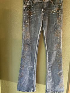 7 for all mankind bootcut bedazzled and distressed designer jeans. Good condition! Shipped with USPS Priority Mail. Fast shipping Bedazzled Pants Y2k, Y2k Bedazzled Jeans, Rhinestone Jeans Diy, Diy Bedazzled Jeans, Bedazzled Clothes, Bedazzled Pants, Hoco Jeans, 00s Jeans, 2000s Pants