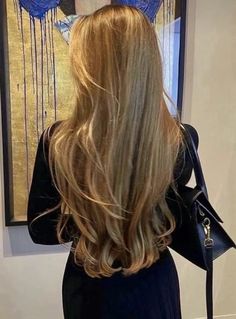 Soft Healthy Hair, Black Dagger Brotherhood, Blonde Haircuts, Dirty Blonde Hair, Honey Blonde Hair, Hair Aesthetic, Hair Dye Colors