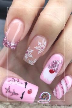 fun pink christmas nails Nail Art Ideas For Christmas, Christmas Nail Designs Holiday Nail Art, Pink Christmas Nail Designs Short, Simple Xmas Acrylic Nails, Nail Ideas Acrylic Pink, Christmas Nail Art Designs Snowflakes, Christmas Decor Ideas Nails, Cute Pink Christmas Nails, Pink Christmas Nails Simple