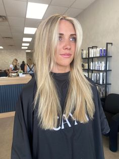 Blonde Hair No Layers, Mid Length Hair Extensions, Mid Length Dirty Blonde Hair, Layers In Straight Hair, Blonde Around The Face, Long Blonde Layers, Hair Cut Lengths, Mid Length Blonde Hair