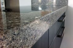 a counter top that is made out of granite