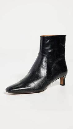 Fast Free Shipping & Free Returns on Madewell Dimes Kitten Heel Boots at Shopbop. Shop new arrivals from Madewell at Shopbop.com Madewell Boots, Low Heel Flats, Kitten Heel Boots, Black Kitten Heels, Round Toe Shoes, Madewell Shoes, Classic Jacket, Pig Skin, Heel Boots