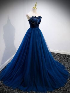 Lace Prom Gown, Prom Dress Blue, Tulle Long Prom Dress, Formal Dresses Graduation, Blue Evening Gowns, Strapless Evening Dress, A Line Evening Dress, Blue Dress Formal, V Neck Wedding Dress