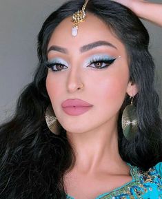 Jasmine Nails, Disney Princess Makeup, Princess Jasmine Costume, Halloween Make-up Looks, Gold Eyeliner