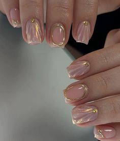 #nails #nailart #nailinspo #nailsofinstagram #summernails #summernaildesigns #nails #shellnails #mermaid #summer #summer2024 #outfits #ootd #wedding #youtube #coquette #ootd #beach Structure Manicure Design, Shell Nails Square, Beach Nails Inspo 2024, Short Shellac Nail Ideas, Short Hawaii Nails, Short Mermaid Nails, Summer2024 Outfits, Nails Con Relieve, Seashell Nails