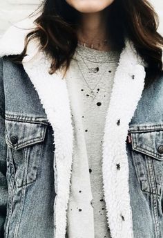 levis sherpa trucker denim jacket + distressed tee #ad Psalm 63 3, Perfect Jacket, Mode Inspo, Outfits Casual, About Fashion, My Eyes, Look Cool, 90s Fashion