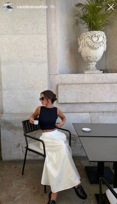 White Open Back Top Outfit, Fashion Long Skirts Style, Quiet Luxury Style Summer, Minimalist European Fashion, Picnic Jeans Outfit, Italy Local Fashion, South If France Outfits, Mexico Winery Outfit, Tank Top Long Skirt Outfits