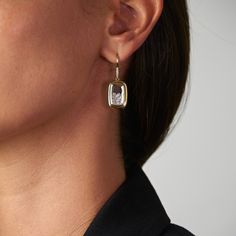 DescriptionEarrings with 1.20ct of diamonds enclosed in a white sapphire Kaleidoscope Shaker™ in 18k gold Materials and Measurements• 1.20ct of Diamonds• 18-karat Solid Gold• Shaker size:14x8mm• Total width: 13mm• Total length: 35mm Details• Handcrafted in New York City• Style # E1127• Closure: French Wire New York City Style, Baguette Diamonds, Emerald Cut Diamond, French Wire, Rose Gold Jewelry, Emerald Cut Diamonds, City Style, Baguette Diamond, White Sapphire