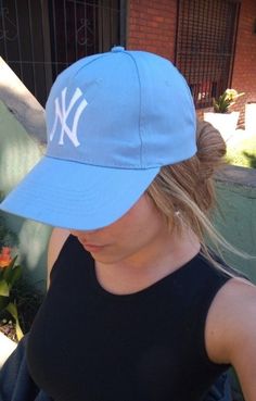 Baseball Cap Aesthetic, Jockey Hat, Countryside Fashion, Yankee Hat, Edit My Photo, Trendy Clothing, Outfits With Hats