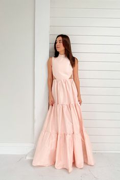 Sydney Dress – AshleyStambouli Peach Tulle Dress, Bow Crop Tops, Alexis Dress, Linen Jumpsuit, Gala Dresses, Gathered Skirt, Tulle Dress, On The Side, Dream Dress