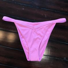 Ribbed Pink Bikini Bottoms. Brand New. Hygiene Sticker Still Attached. Will Fit Size 4/6/8. Pink Seamless Bottoms For Sunbathing, Pacsun Bikinis, Cheeky Bikinis, Womens Swim, Size 4, Brand New, Full Service, Pink