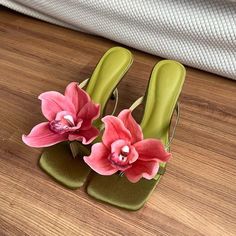 Product information: Color: green Upper material: Satin Style: Casual Packing list: Shoes×1Pair Product Image: Niche Fashion, Green High Heels, Satin Texture, Green Sandals, Floral Sandals, High Heel Slippers, Summer Heels, Leather Floral, Satin Heels