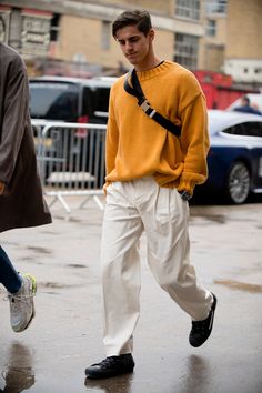 Best street style from London Fashion Week Men's SS20 | British GQ London Fashion Week Mens, London Fashion Week Street Style, Vintage Man, Best Dressed Man, Street Style Outfits Men, 2024 Style, High Street Fashion, Mens Fashion Streetwear