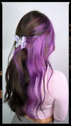 Colored Highlights With Brown Hair, Purple Under Hair Color, Lavender And Dark Brown Hair, Purple Hairstyles Long, Purple Under Dye Hair, Purple Color Hair Ideas, Purple Hair Color Ideas Underneath, Lavender Hair Peekaboo, Halo Hair Color Technique