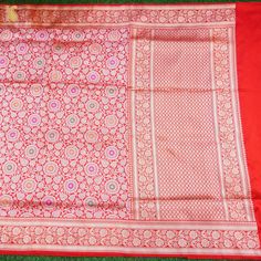 Fabric - Pure Banarasi Katan Silk. Katan is a thread, prepared by twisting a different number of silk filaments according to requirement gives a firm structure to the background fabric. Katan is a plain-woven fabric with pure silk threads. Weave – Kadhua Weave Kadhua is an exclusive technique of handloom weaving in Varanasi region, and it cannot be imitated on power loom. One piece of Kadhua saree takes 3-4 months engaging at least three persons to complete. It is a pure handloom product produce Traditional Handloom Brocade Saree, Traditional Handloom Katan Silk Embroidered Fabric, Pink Katan Silk Handloom Sets, Elegant Handloom Banarasi Silk Fabric, Traditional Handloom Katan Silk Fabric, Latest Bridal Lehenga Designs, Brocade Saree, Bridal Lehenga Designs, Latest Bridal Lehenga