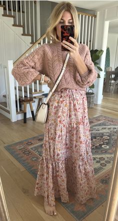 Stile Blair Waldorf, Adrette Outfits, Look Boho Chic, Thanksgiving Outfit Ideas, Fest Outfits, Black Kitten Heels, Thanksgiving Outfits, Cute Modest Outfits