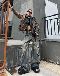 Diesel Street Style, Futuristic Fashion Aesthetic Y2k, Grunge Y2k Outfits Street Styles, Futuristic Y2k Fashion, 2yk Outfits, Berlin Streetwear, The Early 2000s, Concept Clothing, Grunge Look