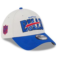 Structured fit  Raised embroidered graphics  Curved bill  Surface washable  Stretch fit  Officially licensed  Brand: New Era  Material: 95% Polyester/5% Spandex - Crown; 100% Cotton - Undervisor  Six panel construction with eyelets  Mid Crown  Imported Flex Fit Hats, Nfl Draft, Buffalo Bills, Football Fans, Sports Memorabilia, Fitted Hats, New Era, Buffalo, Nfl