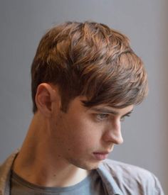 Casual Hairstyles For Men, Business Casual Hairstyles, Men With Thick Hair, Side Fringe Hairstyles, Modern Quiff, Long Fringe Hairstyles, Celana Kargo, Boy Haircuts Long, Best Hairstyles For Men