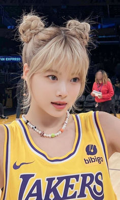 K-pop hairstyle for girls: space buns K Pop Hair Styles Women, K Pop Concert Hairstyles, Cute Hair Styles Korean, K Pop Girls, Hairstyles With Bangs Korean, Korean Idols Hairstyles, Cute K Pop Hairstyles, K Pop Inspired Hairstyles, Cute Hair Korean