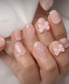 Short Nail Designs Coquette, Coquette Gel Nails, Pink Nails Inspo Short, Coquette Short Nails, Short Nail Inspo Pink, Pink And White Short Nails, Short Coquette Nails, Coquette Nails Short, Almond Gel X Nails