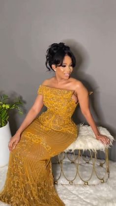 Black Women Black Tie Event, Gold Kente, Kente Gown, Afro Styles, Aso Ebi Lace, Aso Ebi Lace Styles, Nigerian Dress, Nigerian Lace Styles Dress