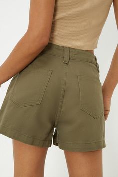 Introducing our stylish and versatile utility shorts! These shorts are perfect for those who value both comfort and functionality. With spacious pockets, you can easily carry your essentials wherever you go. Whether you're heading to the beach or running errands, these utility shorts are a must-have addition to your wardrobe. Utility Shorts, Dorothy Perkins, Running Errands, Carry On, Must Haves, The Beach, Perfect Fit, Buy Online, Shop Now