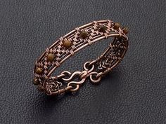 Elegant Brown Copper Wire Jewelry, Elegant Copper Wire Wrapped Bracelets, Bronze Wire Wrapped Copper Bracelets, Elegant Copper Wire Bangle Bracelets, Unique Brown Wire Wrapped Bracelets, Brown Copper Wire Wrapped Bracelets, Copper Wire Crafts, Copper Wire Art, Wire Wrapped Jewelry Diy