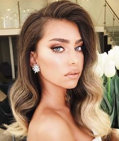 #luxury #glamour #lifestyle #luxe #luxelife #inspo #goals #lifestylegoals #beauty Retro Hollywood, Wedding Makeup For Brown Eyes, Hollywood Hair, Hollywood Waves, Nude Lips, Natural Wedding Makeup, Soft Glam, Hollywood Glam