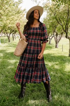 A tried and true Ivy City favorite - The Madeline Dress is BACK in a gorgeous navy plaid! Flowy, feminine, and functional. This festive midi-length dress features a smocked bodice, puff sleeves and ruffle details. And let's not forget this style is both maternity friendly and nursing friendly! Perfect for family matchi Christmas Plaid Dress, Starry Night Dress, Ivy City Co, Lover Dress, Lacey Dress, City Woman, Holiday Plaid, Christmas Plaid, Fall Plaid