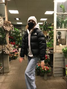 Northface Puffer Coat, North Face Jacket Outfit, Korean Winter Outfits, Future Aesthetic, North Face Outfits, Korean Winter, North Face Nuptse, Brandy Melville Usa, Cold Outfits