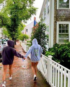 Preppy, cape cod Summer On The East Coast, Hamptons Picture Ideas, East Coast Lifestyle, Hampton Summer Aesthetic, Nantucket Picture Ideas, Cape Cod Pictures Ideas, Nantucket Summer Aesthetic, Cape Cod Instagram, Cape Cod Summer Aesthetic