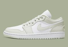 Jordan 1s Low, Custom Jordan, High Top Jordans, Shoes Png, Custom Jordans, Jordan Shoes Girls, Jordan 1s, Fresh Shoes