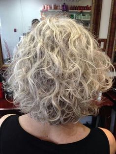 28 HAIRSTYLES FOR WOMEN OVER 70 - valemoods Brighten Gray Hair, Mid Length Curly Hairstyles, Fine Hair Bangs, Choppy Bob Hairstyles For Fine Hair, 60 Hairstyles, Over 60 Hairstyles, Layered Haircuts For Medium Hair, Beautiful Gray Hair, Curly Haircuts