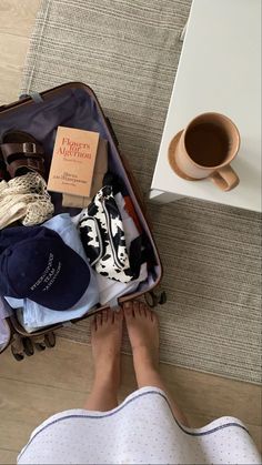 11 Best Travel Essentials for Women | Travel Essentials Carry On | Packing Aesthetic Flying Aesthetic, Amazon Travel Must Haves, Carry On Makeup, Flowers For Algernon, International Travel Essentials, Europe Travel Essentials, Essentials Checklist, Amazon Travel, Be Here Now