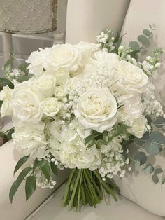 White Hydrangea Bouquet With Greenery, White Hydrangea And Rose Bouquet, White And Light Pink Bouquet, Light Pink Flower Bouquet, Cherry Blossom Wedding Bouquet, Wedding Bouquet Peonies, Wedding Bouquets White, All White Bridal Bouquet, Bride Bouquets White