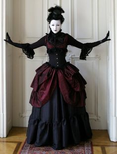 Victorian Goth Gothic Gowns, Gothic Mode, Victorian Goth, Elegant Gothic, Goth Dress, Gothic Beauty, Gothic Dress, Gothic Outfits, Goth Outfits