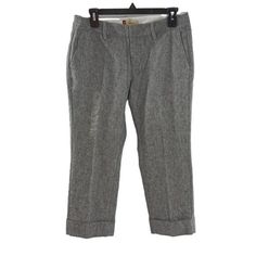 Grab The Light Gray Size 6 Gap Pants In Women's Now! Brand Name: Gap Market: Women’s Size: 6 Color: Light Gray Style: Favorite Cropped Trouser, Belt Loops, Gorgeous Material: 100% Cotton Approximate Measurements: Length 32", Inseam 23", Rise 10", Waist Lying Flat 16" Condition: Brand New With Tags Shop With Confidence! *Bundle To Save With A Surprise Special Offer. *I Accept All Fair Offers! *Like To Receive A Private Offer And Shipping Discount! *Smoke-Free! *All Items Cross Posted To Other Sites, So Get It While You Can! Cropped Trouser, Womens Closet, Gap Pants, Cropped Trousers, Grey Fashion, Preppy Style, Straight Leg Pants, Trousers Women, Color Light