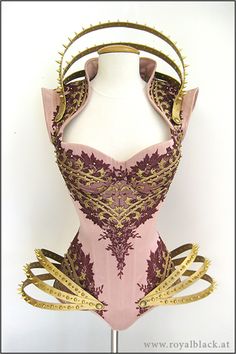 flagdemoness: reapergrellsutcliff: fairyworldfantasy: x I have a mighty need for that red and gold corset! oh the enemies I would slay while wearing the pink one… Moda Steampunk, Mode Steampunk, Steampunk Couture, Steampunk Tendencies, Style Steampunk, Corset Lingerie, The Empress, 여자 패션