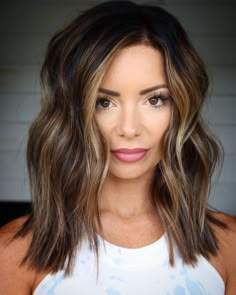 2023 Hair Trends For Women Brown, Low Maintenance Haircut Fine Hair, 2023 Lob, Hair Bayalage, Brown Lob, Amaretto Cake, Summer Brunette, Going Grey, Bridesmaids Hair