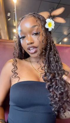 Moose Curls Hair, Hawaii Hairstyle, Goddess Braids Natural Hair, Freetress Gogo Curl, Vacation Hair, Pretty Braids, Kanekalon Hairstyles, Protective Hairstyles Braids, Goddess Locs